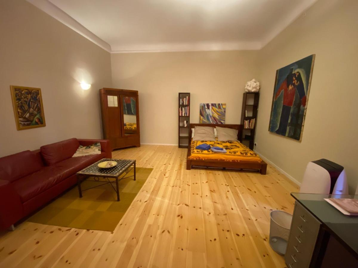 Appartement Fewo Gruene Mommsenstrasse - Bei Becker Klingeln
