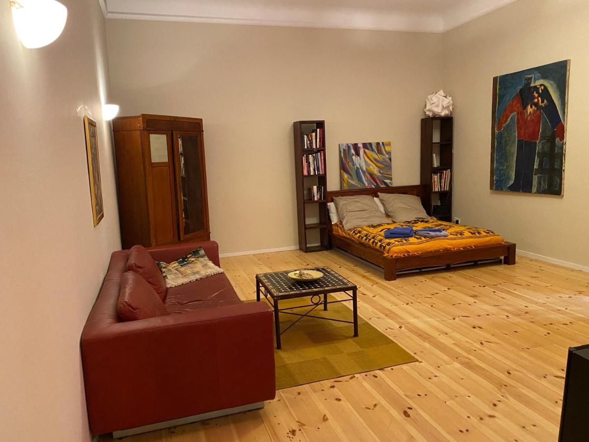 Appartement Fewo Gruene Mommsenstrasse - Bei Becker Klingeln